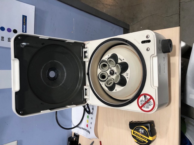 Hettich EBA 12 Centrifuge D-7853 (305636)