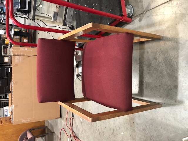 Red Cushioned Chair (304367)