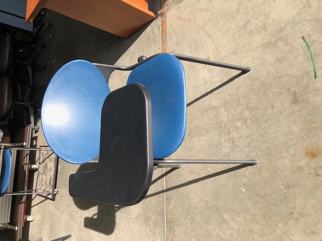 Stacking Chair w/ Right Handed Desk/ Table on Arm QTY:5 $10 Each (305776)