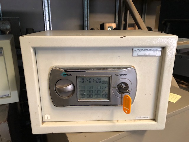 AMSEC DL5000 Safe with Key, Code Not Available (303061)