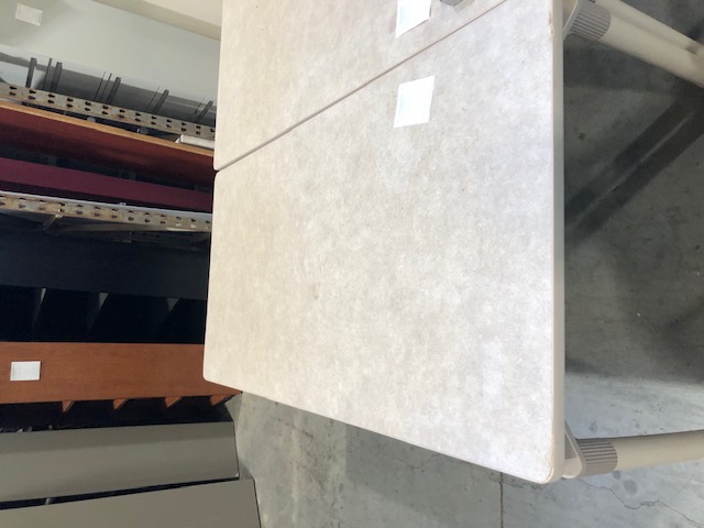 Grey Speckle-pattern table (305461)