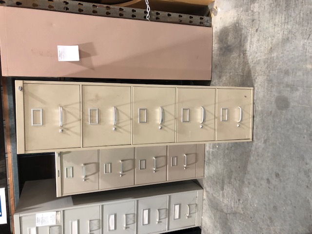 Beige Steelcase Vertical Filing cabinet with 5 Drawers (306908)