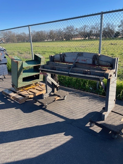 LOT SALE: Sheet Metal Cutter & Bender (305870)