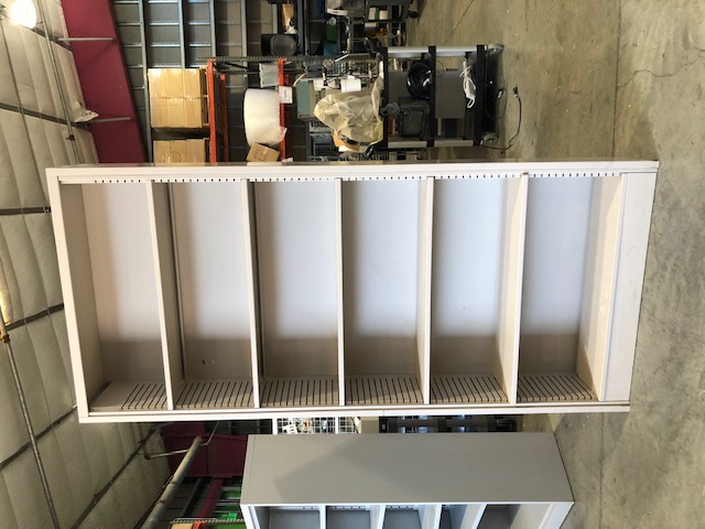 Steelcase Tan Bookcase w/ 5 adjustable shelves (305133)