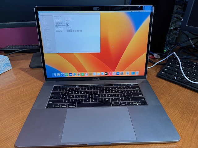 Macbook Pro 15" (2017) (305757)