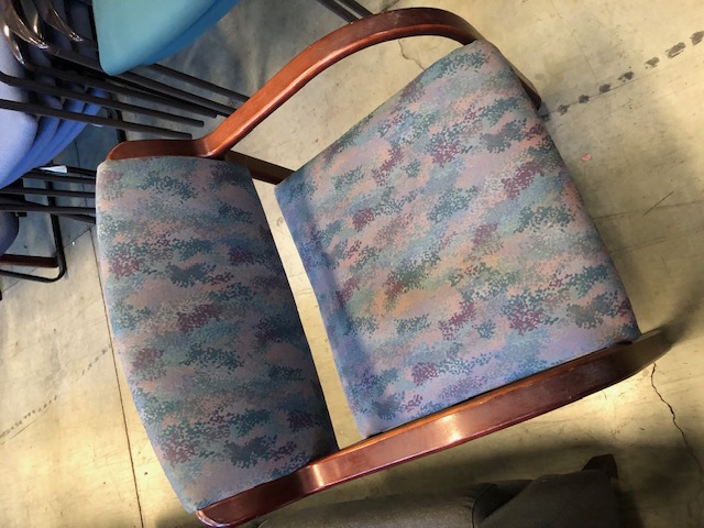 Multicolored Patterned chair(303431)