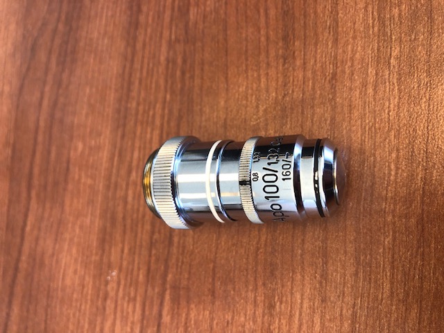 Zeiss Apo 100x/1,32 Oel m.j. 160mm/- Objective (305330)