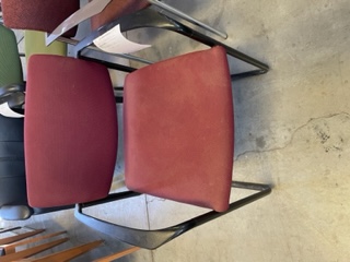 Burgundy Pattern Chair w/plastic arms (301710)