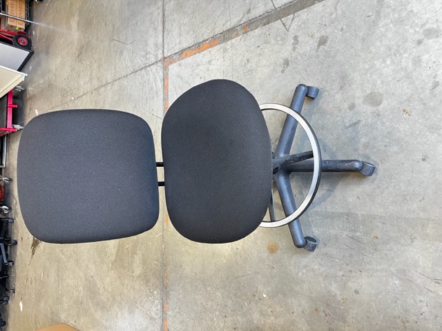 Black Office Chair w/ Adjustable Back & No Arms (305037)