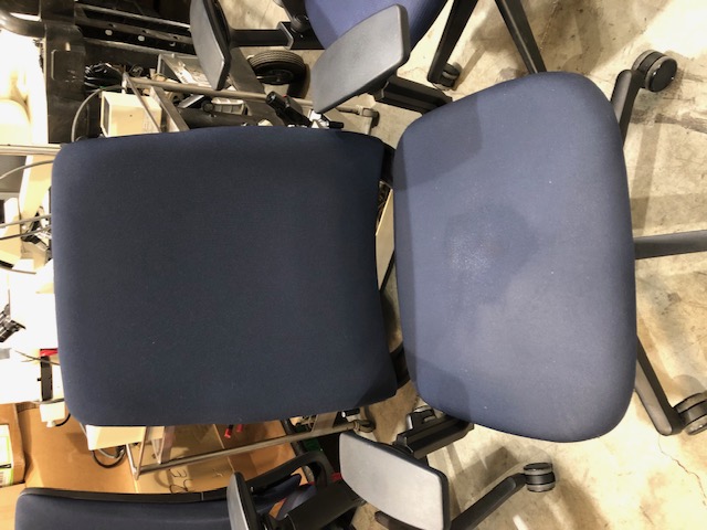 Dark Blue Steelcase AMIA Office Chair with Adjustable Height, Backrest, and Armrests (305066)