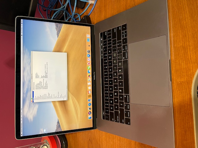 Macbook Pro 15" (2018) (305444)