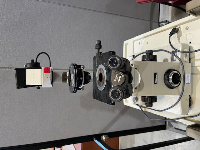 Nikon Diaphot Inverted Microscope, Doesn't Turn on, For Parts Only (305334) 