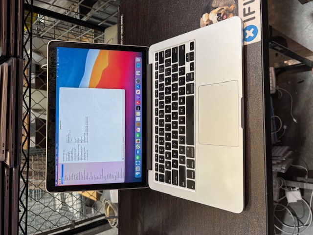 Macbook Pro 13" (early-2015)(304224)