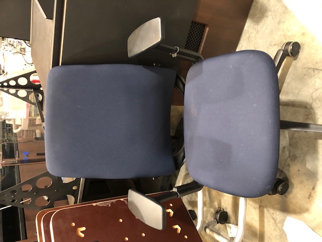 Dark Blue Steelcase AMIA Office Chair with Adjustable Height, Backrest, and Armrests (305063)