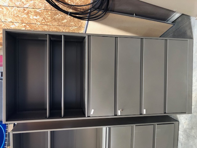 Grey Metal Steelcase Storage Cabinet with 2 Adjustable Shelves and 4 Drawers with Lock and Key (305315)