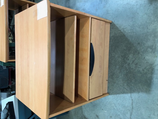 Wooden shelf/cabinet with bottom drawer (306422)